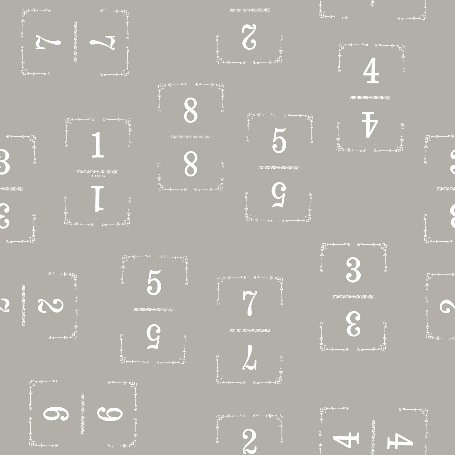 Queen of We'En Solitaire Gray Quilting Cotton Fabric Yardage - Gray